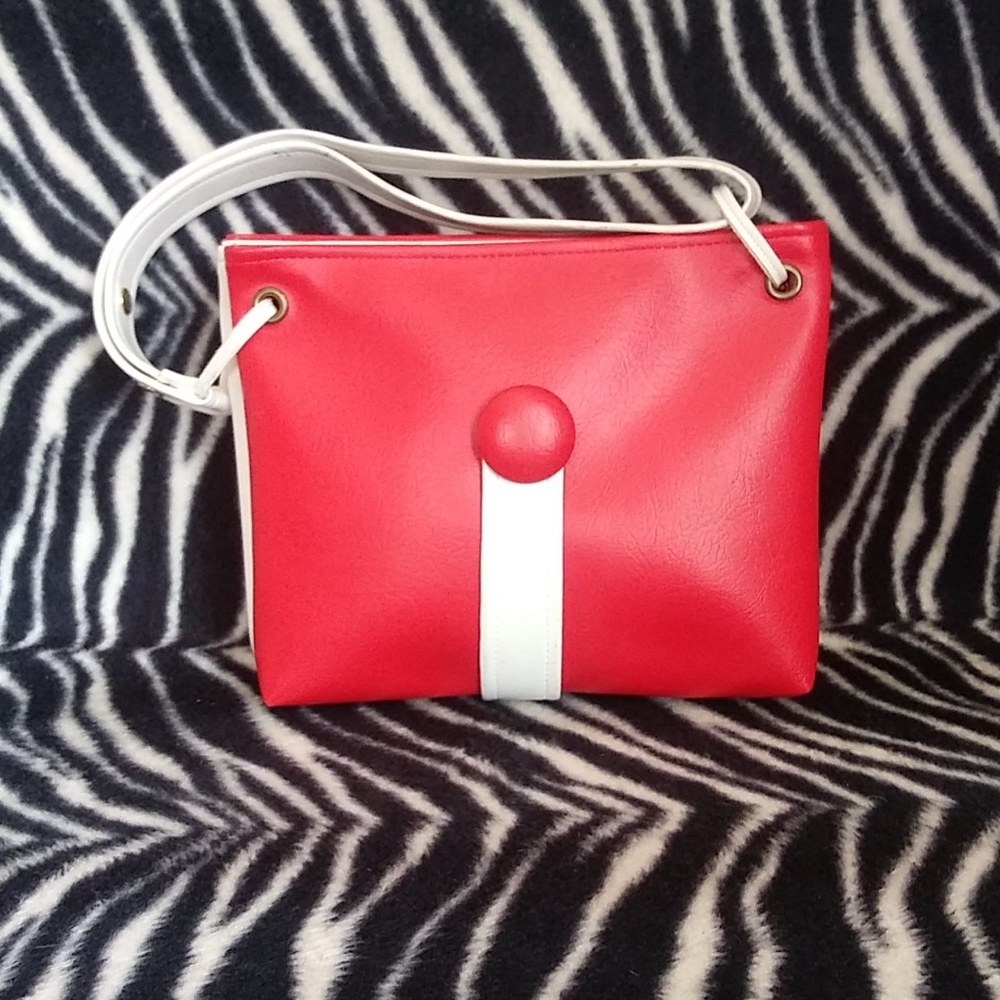 COPY - Vintage 60s Mod Marshmallow Red White Purse